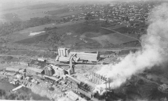 aerialviewofmarquetteplanticrrmilwandbq.jpg