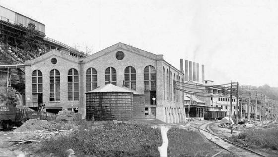 marquette1907cementpowerhouse.jpg