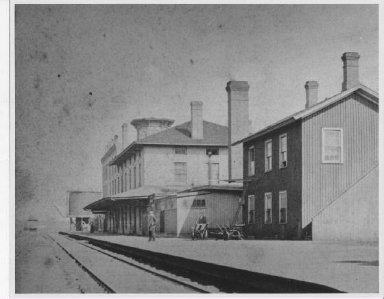 mendotaicpassengerhse1870.jpg