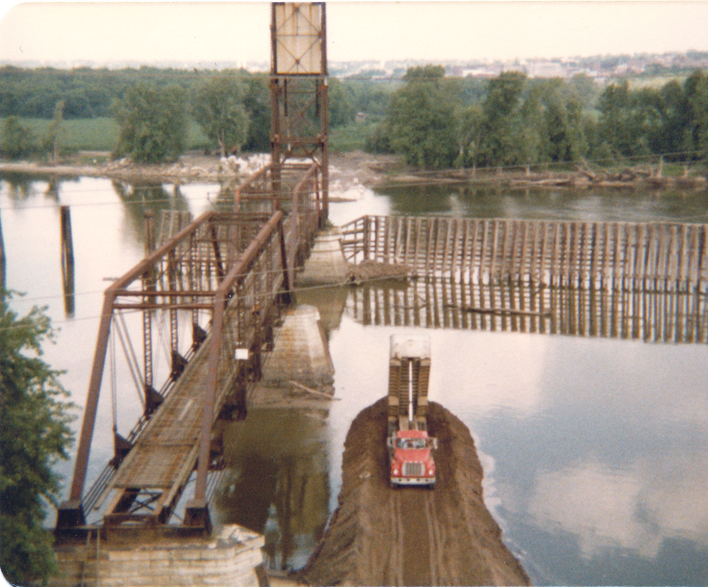 cbqlasallebridge1980final_0025.jpg